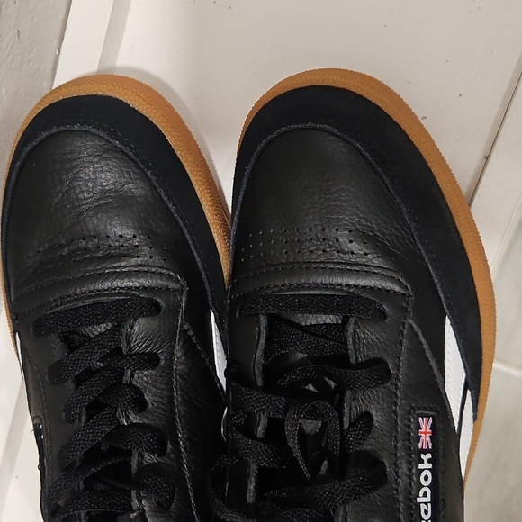 Reebok Black and White Sneakers Classic Court Style Size 11.5 - Picture 3 of 4